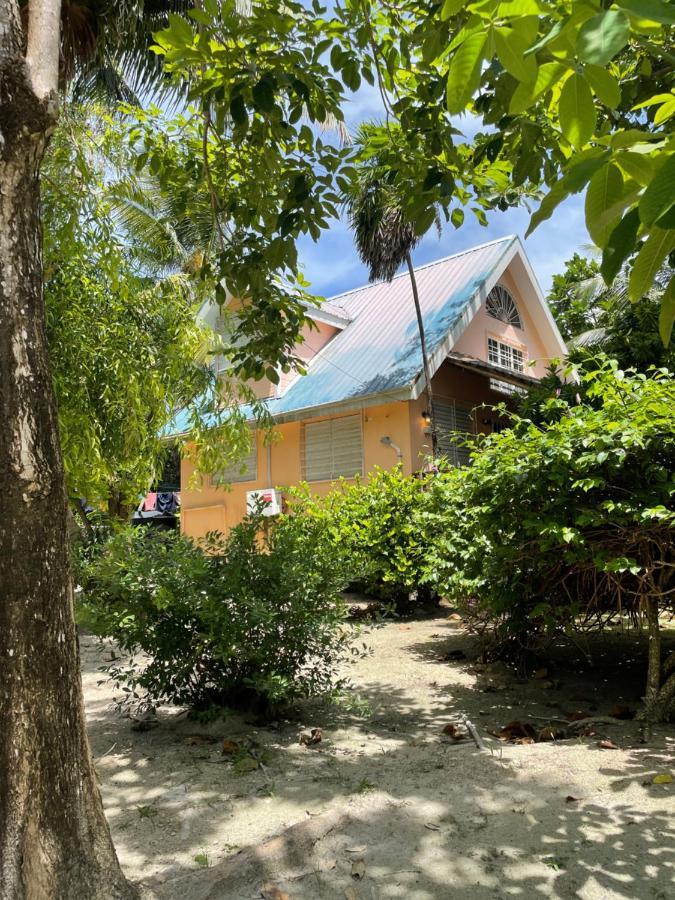 The Coral Casa Villa Caye Caulker Exterior foto